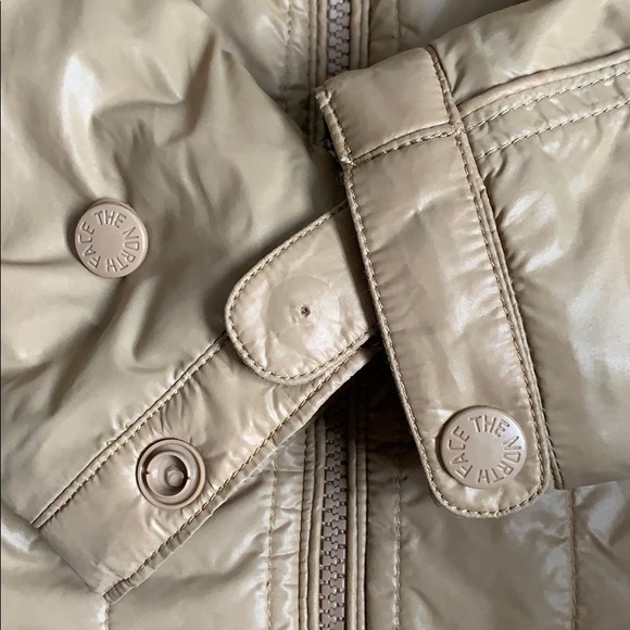 Women’s The North Face Jacket - Picture 5 of 5